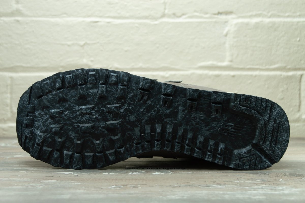 New Balance 574 ML574GYE Friends & Family -