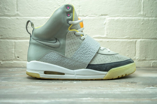Nike Air Yeezy Zen Grey 366164 002 -
