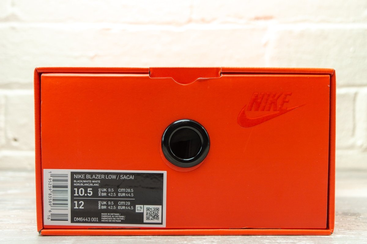 Nike Blazer Low Sacai Black Patent DM6443 001 -