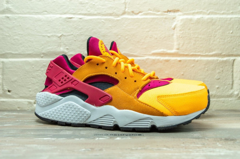 Nike Air Huarache Size? Laser Orange 318429 861