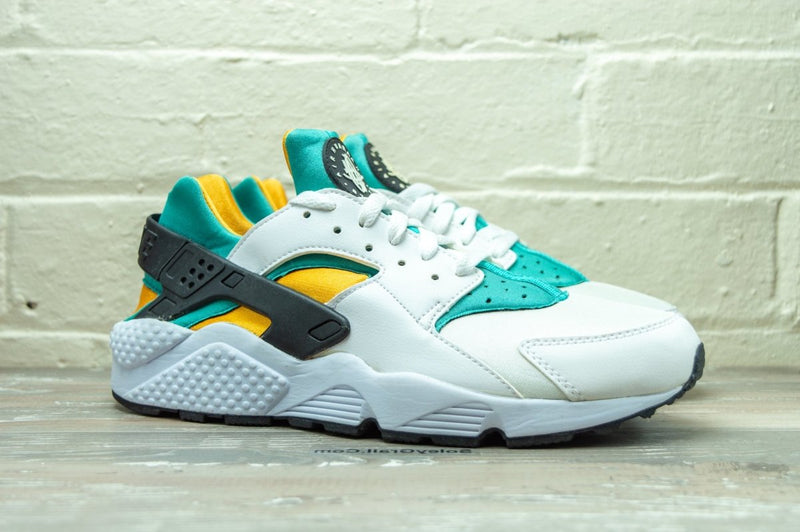 Nike huarache white and gold hotsell