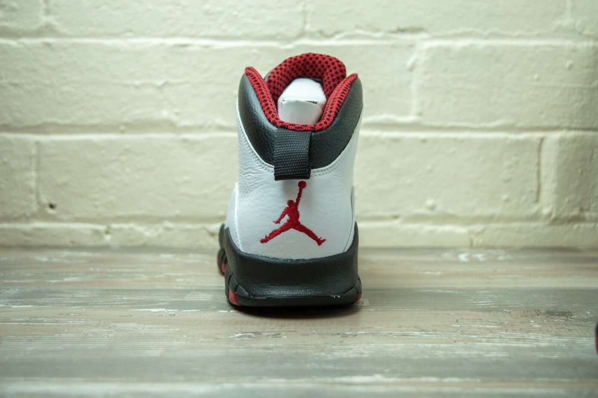 Nike Air Jordan 10 Chicago Bulls 310805 100 -