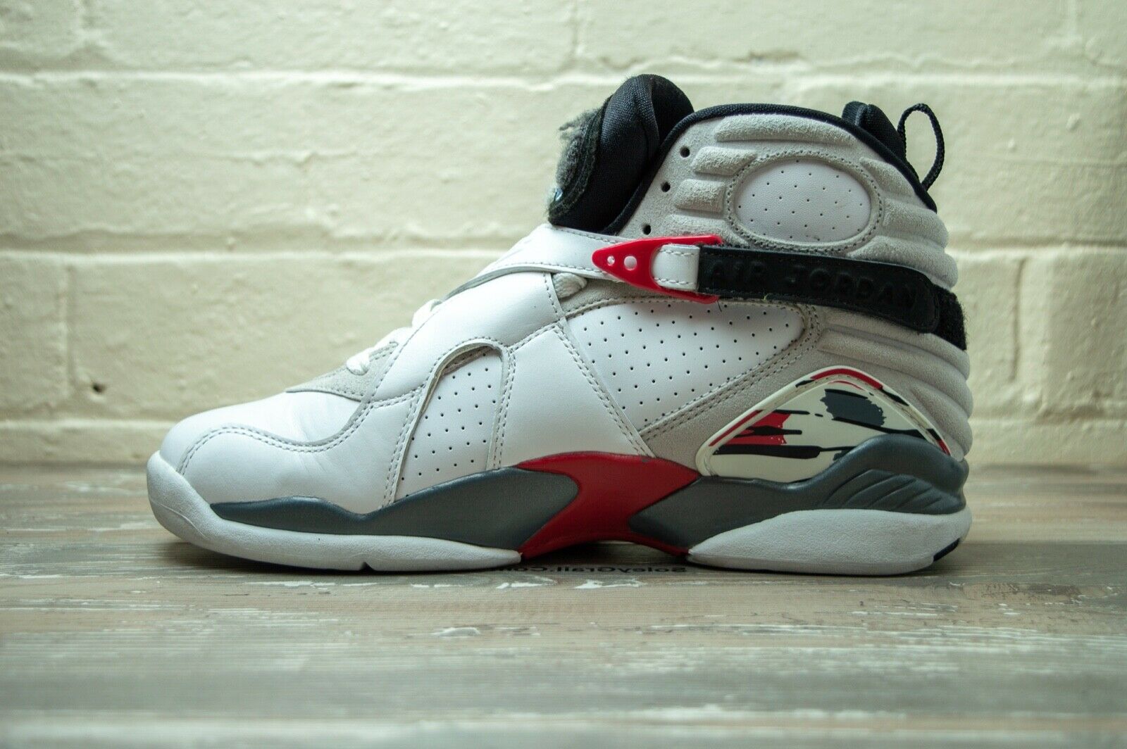 Nike Air Jordan 8 Retro Bugs Bunny 305381 103