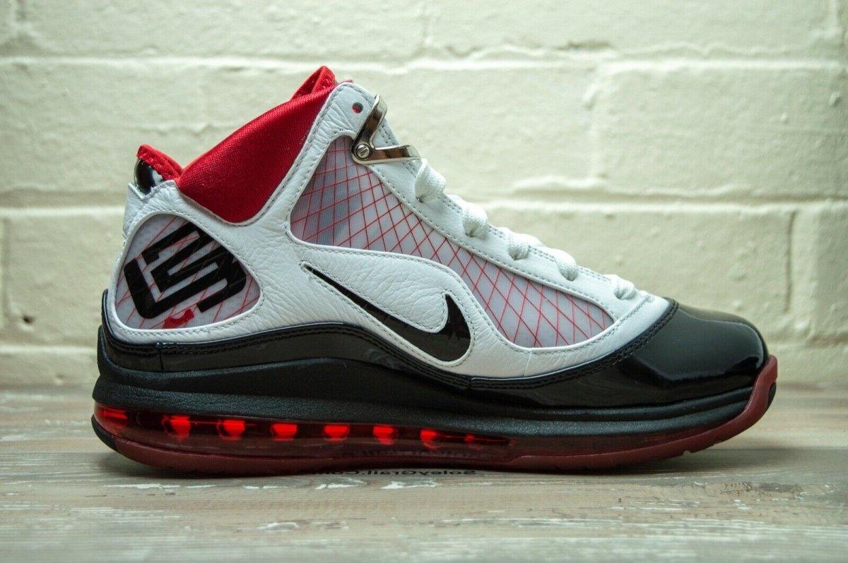 Air max 2025 lebron vii